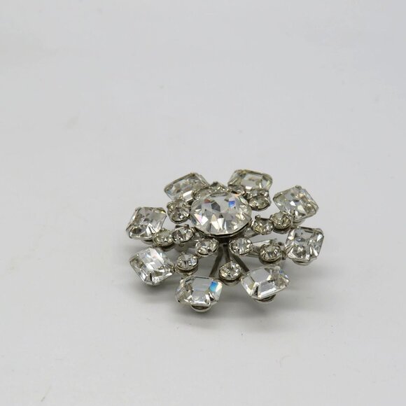 Vintage Rhinestone Brooch 1.5" Silver Tone Clear Round Square Stones Floral Pin - Picture 3 of 12